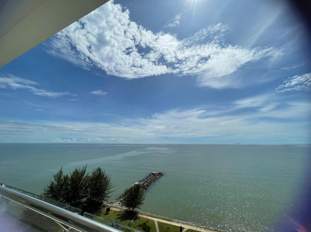 Imperial Suites Miri , Diamond Tower Buitenkant foto